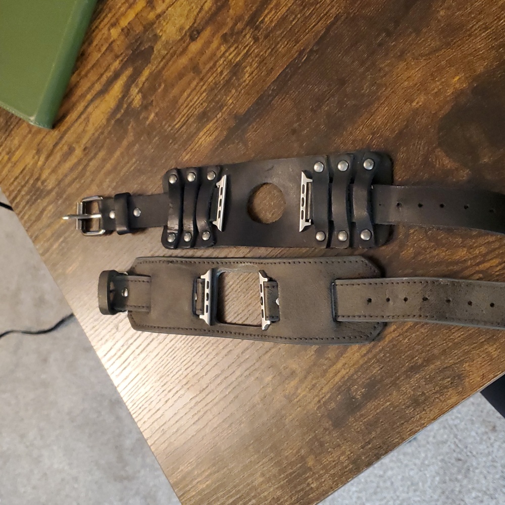 Lot of 2 Apple Watch Bands, Good Condition! Black and Grey leather! 11 inches.